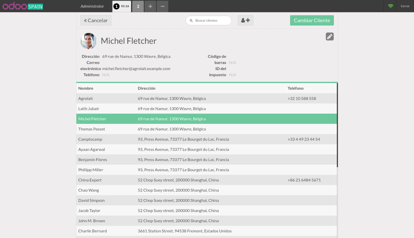 Una captura de la interfaz de Odoo que muestra información sobre empleados como su correo y dirección.